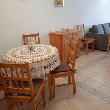 Апартамент Lazur 5 *